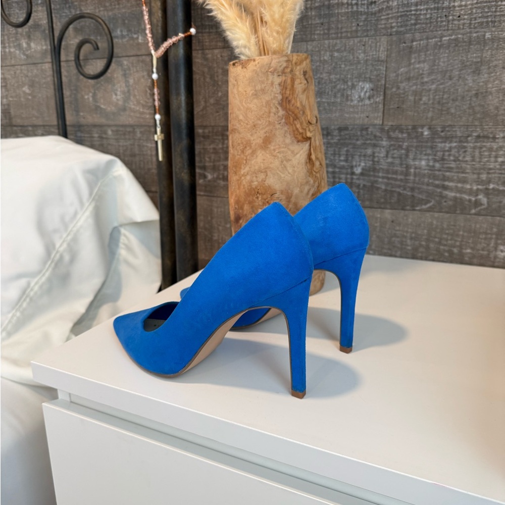 Forever 21 Vibrant Blue Pumps Heels (Size 8) - Picture 5 of 6